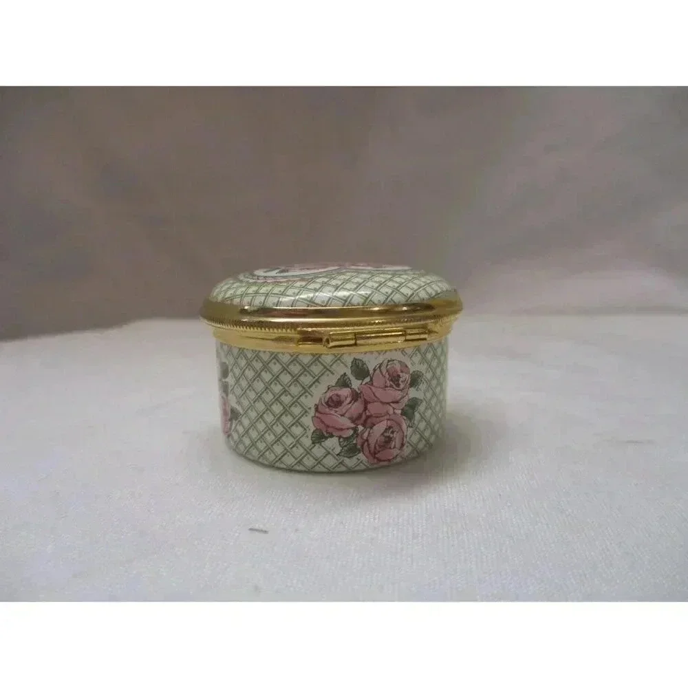 Enamel Box Halcyon Days Valentines Day 1984‎ Jewelry Trinket lovers Mother's day